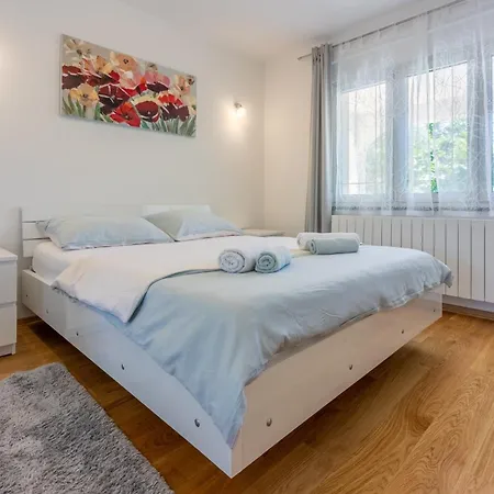 Appartement With Parking Space - Crikvenica - 24323 Selce