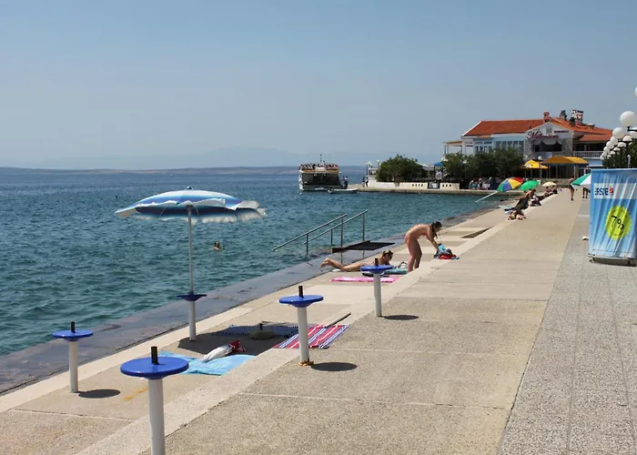 With Parking Space - Crikvenica - 24323 셀스