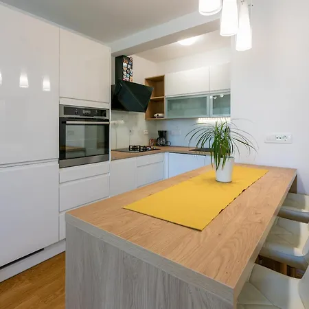 With Parking Space - Crikvenica - 24323 Apartman *